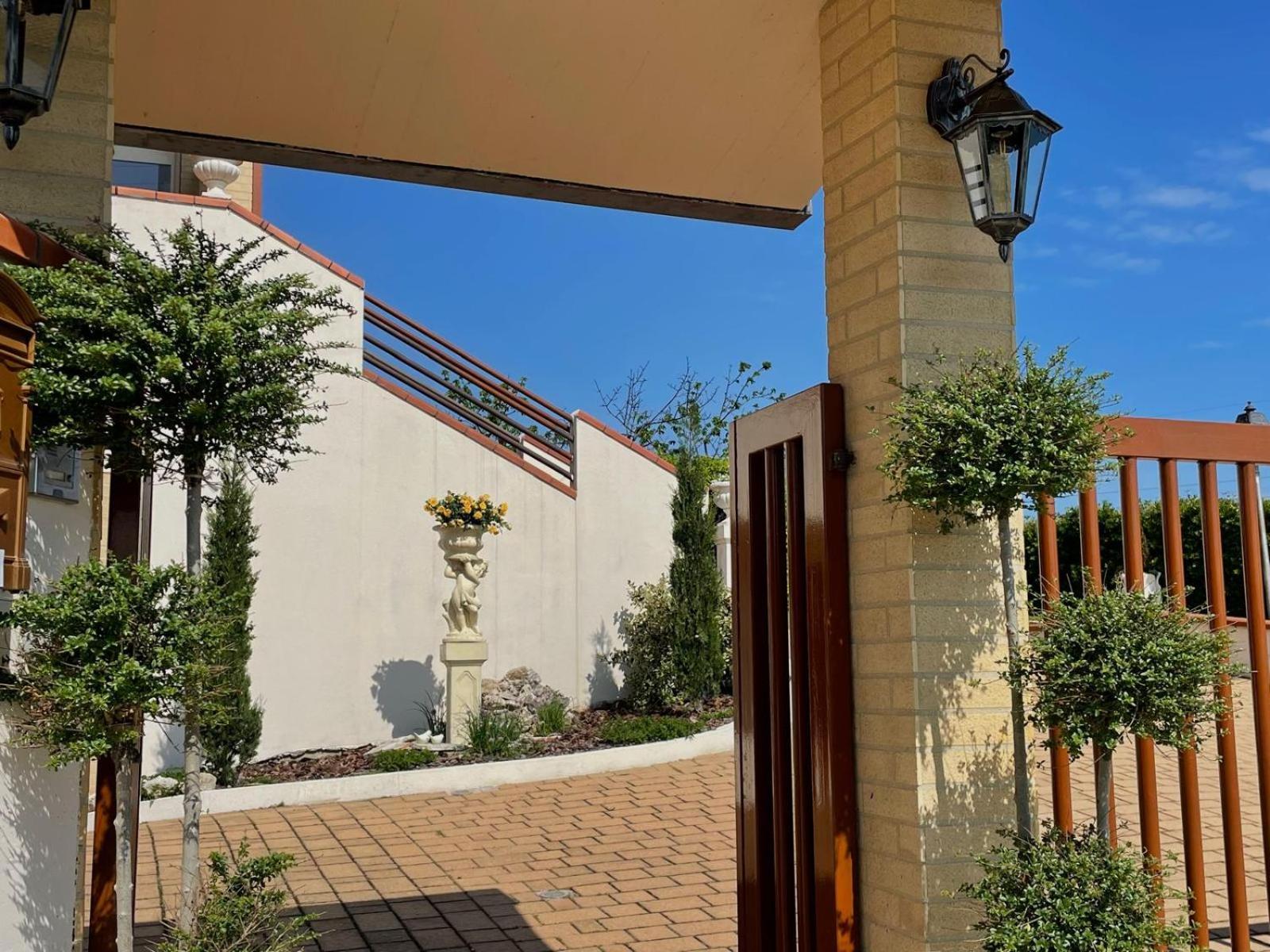 Appartamento In Villa Villalfonsina Ngoại thất bức ảnh